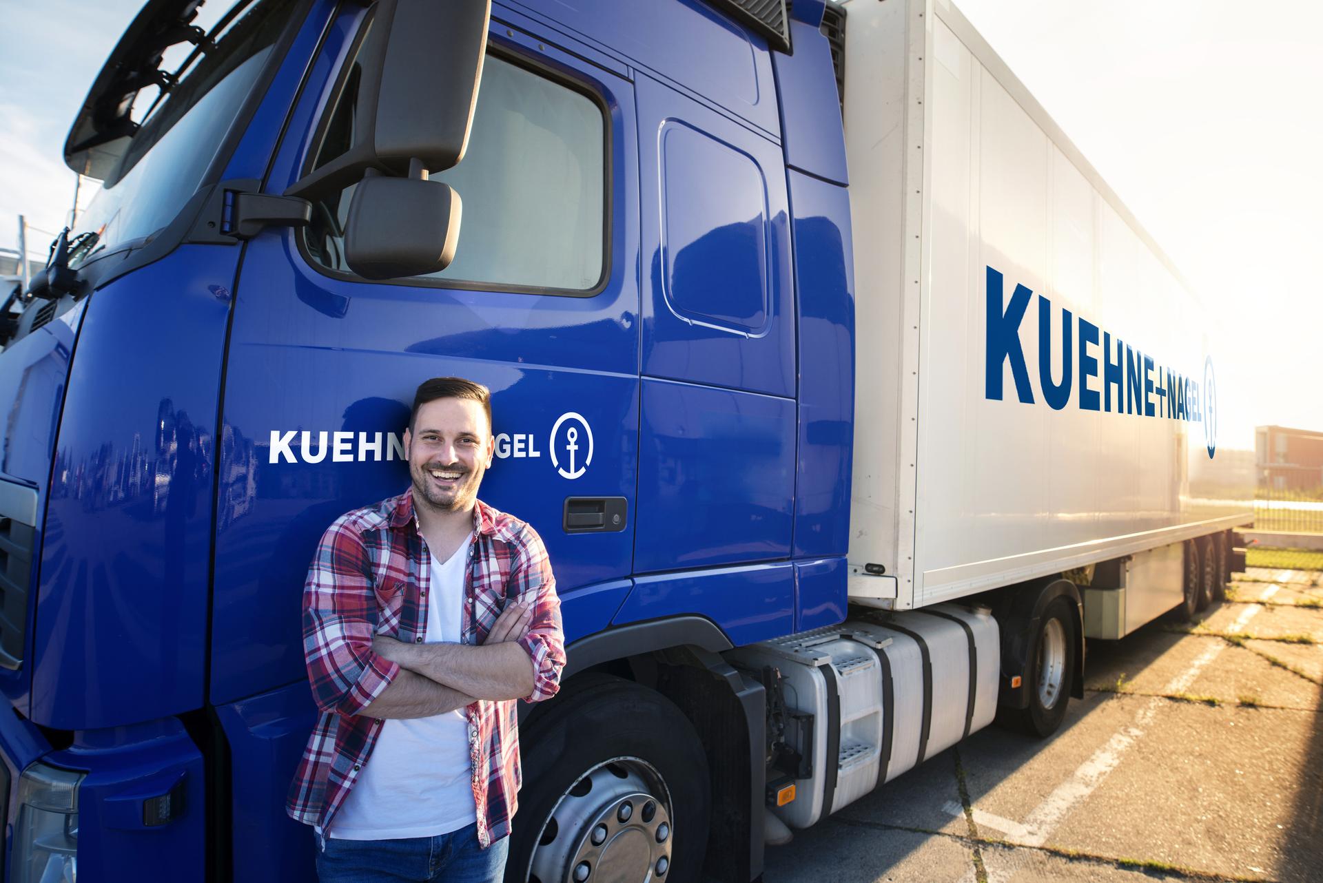 Uratarinat  logistiikka työpaikat Kuehne+Nagel